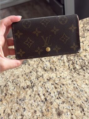 Louis Vuitton Monogram Canvas Card Holder in Brown and Gold